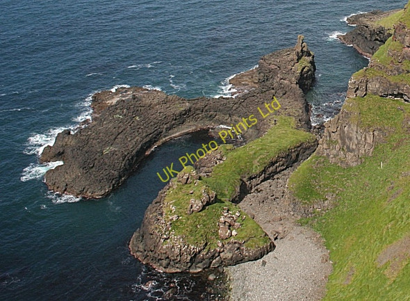 Photo 6"x4" The Horseshoe Dunseverick c2007