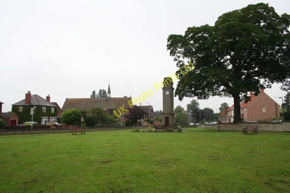 Photo 6"x4" Romanby War Memorial Northallerton c2007