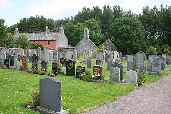 Photo 6"x4" Deskford Kirkyard Kirktown of Deskford c2007