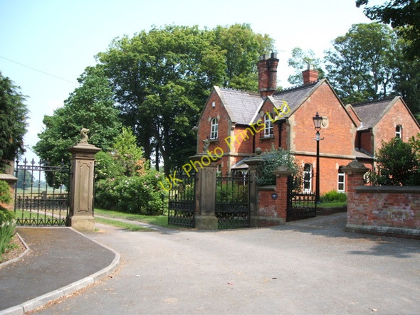 Photo 6"x4" Old Gatehouse onto Singleton Park Singleton\/SD3838 c2007