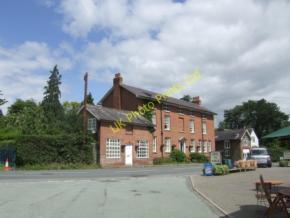 Photo 6"x4" The old 'White Horse' Worthen\/SJ3204 c2007