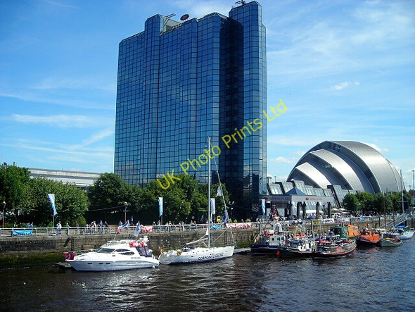 Photo 6"x4" Vessels at the Glasgow River Festival Yorkhill c2007