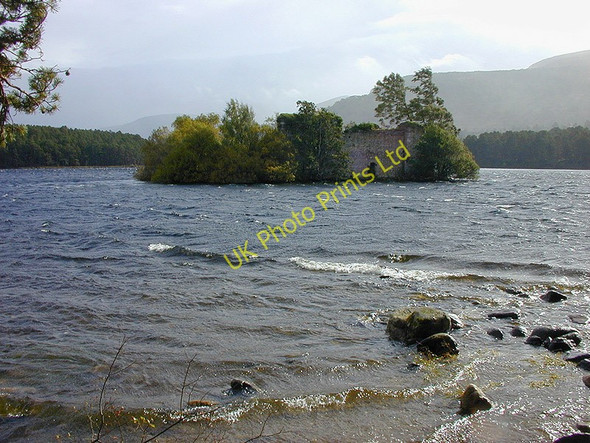 Photo 6"x4" Loch an Eilein and the castle ruin Doune\/NH8809 c2001