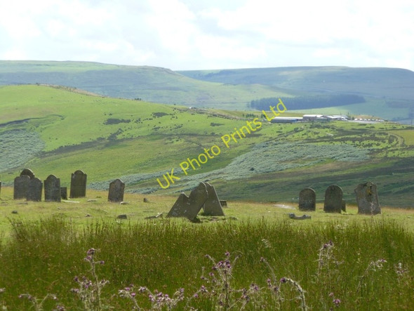 Photo 6"x4" Cefn Golau Cholera Cemetery Rhymney\/Rhymni c2007