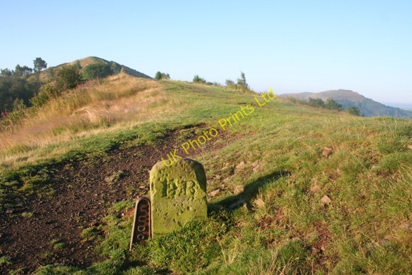Photo 6"x4" Boundary Stone at the Foot of Pinnacle Hill Brand Green\/SO7641 c2007