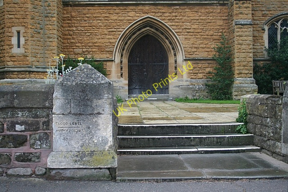 Photo 6"x4" Flood Level - 20th March 1947 Upton upon Severn c2007