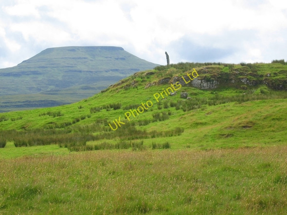 Photo 6"x4" The Duirinish Stone Dunvegan c2007