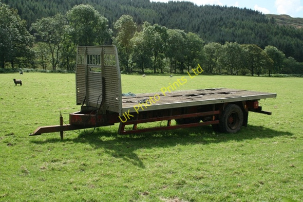 Photo 6"x4" Trailer in Field at Low Place. Eskdale Green c2007