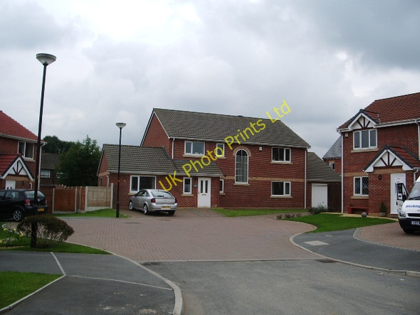 Photo 6"x4" St Cuthbert's Vicarage Darwen c2007