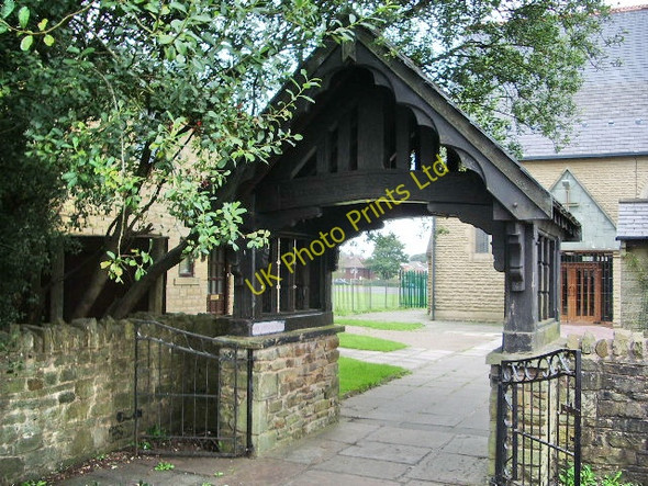 Photo 6"x4" Lychgate, Sacred Heart and St Edward RC Church, Darwen Darwen c2007