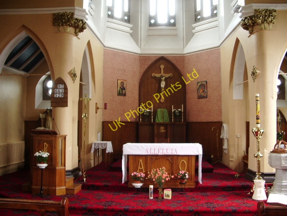 Photo 6"x4" Altar, Sacred Heart and St Edward RC Church, Darwen Darwen c2007