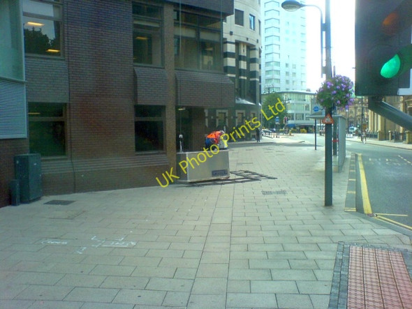 Photo 6"x4" Window Cleaners Cradle in City Square. Leeds\/SE3034 c2007