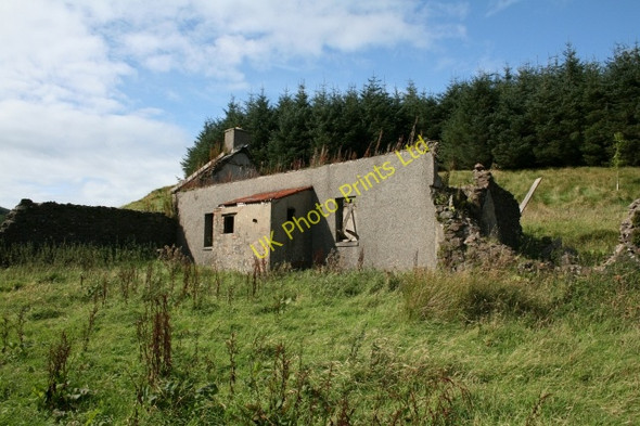 Photo 6"x4" Ruined Farmhouse at Killypole (2). Drumlemble c2007