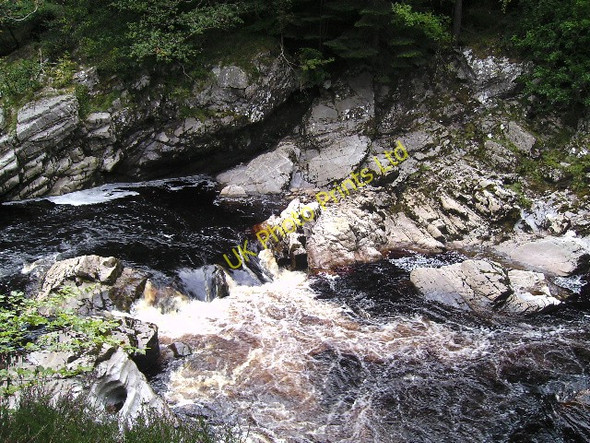 Photo 6"x4" The R iver Findhorn Relugas c2007