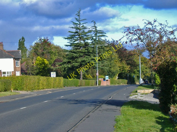 Photo 6"x4" Ferriby High Road Swanland c2007