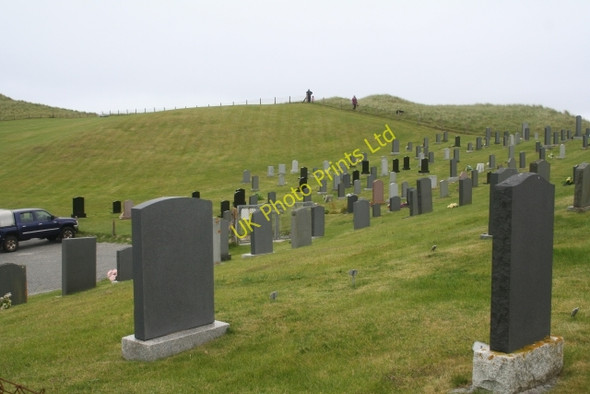 Photo 6"x4" Luskentyre Cemetery Losgaintir c2007
