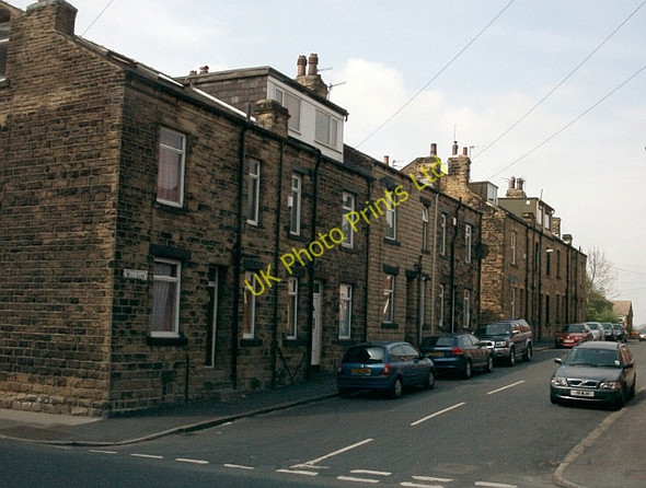 Photo 6"x4" Mill Lane, off  Broad lane Pudsey\/SE2233 c2007