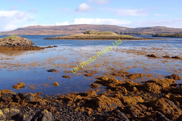 Photo 6"x4" Eilean Traigh Colbost c2007