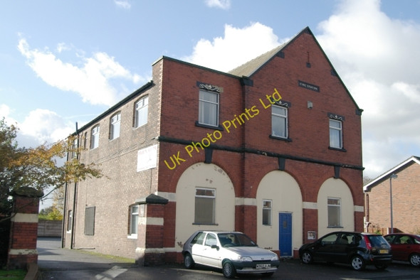 Photo 6"x4" Irlam old fire station Irlam c2007