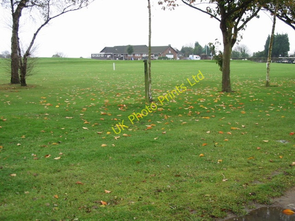 Photo 6"x4" Sene Valley golf course and clubhouse Hythe\/TR1634 c2007