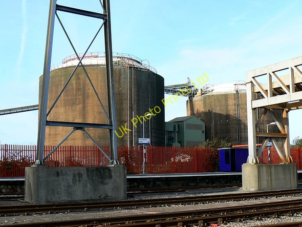 Photo 6"x4" Silos, St Andrew's Road railway station, Avonmouth Avonmouth c2007