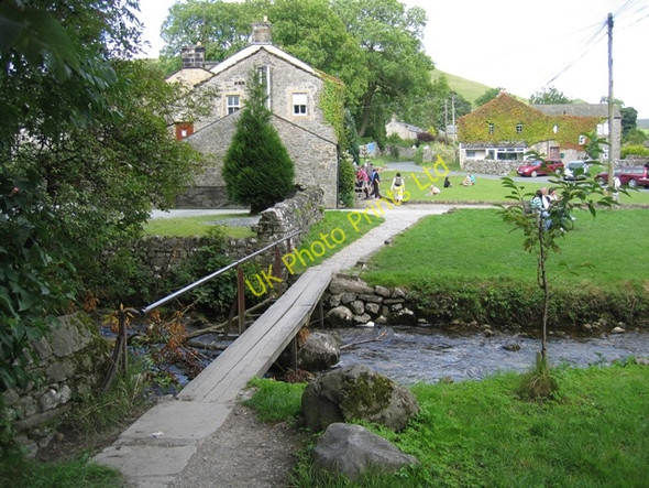 Photo 6"x4" Footbridge across Malham Beck Malham\/SD9062 c2007