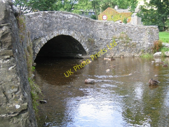 Photo 6"x4" New Bridge and Malham Beck Malham\/SD9062 c2007