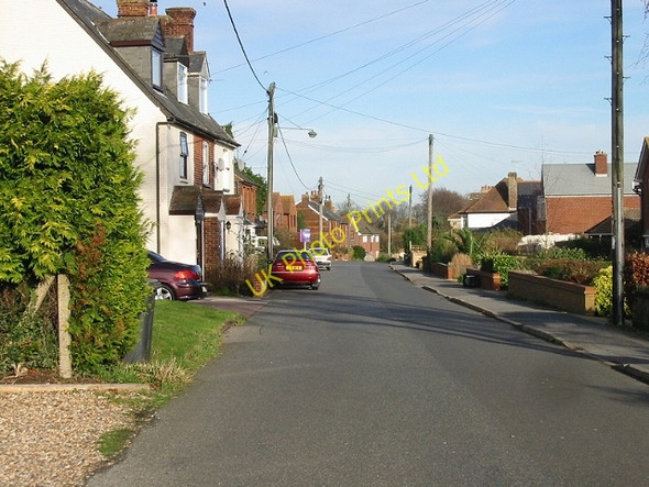Photo 6"x4" Looking NE along Jubilee Road, Littlebourne Littlebourne c2007