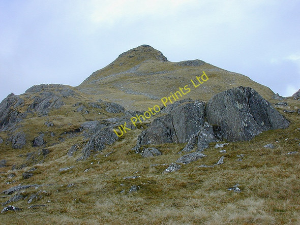 Photo 6"x4" Ascending Sg\u00c3\u00b9rr a' Choire Riabhaich Allt a' Choire Ch\u00e0rnaig c2003