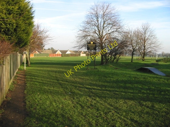 Photo 6"x4" Housing around the recreation ground, Whitfield Church Whitfield c2007