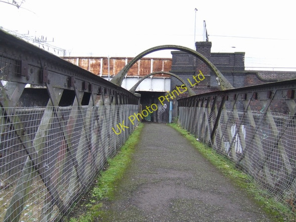 Photo 6"x4" Footbridge over the GWR at Lock Street Wolverhampton c2007