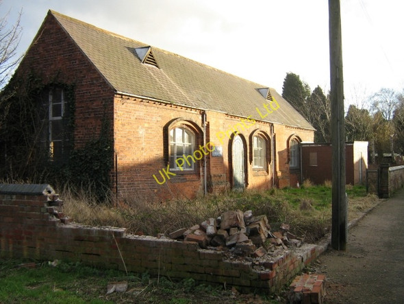 Photo 6"x4" Neglected and soon to be forgotten Selby c2008