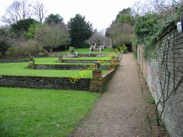 Photo 6"x4" Gardens attached to the church in Betteshanger Betteshanger c2008