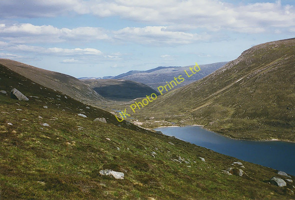 Photo 6"x4" The foot of Loch Avon Garbh Allt\/NJ0204 c1989