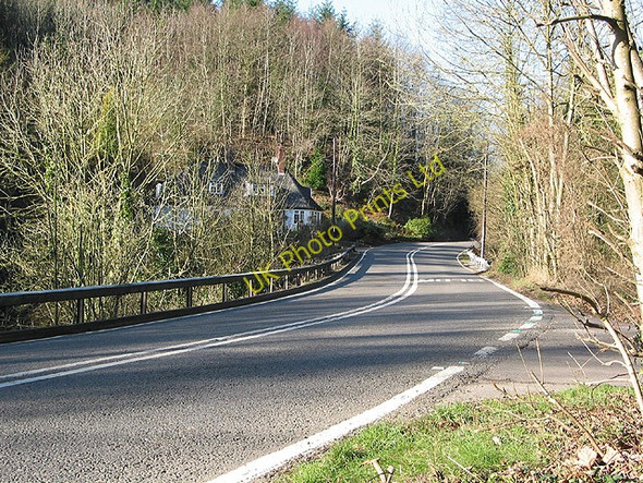 Photo 6"x4" Cottage in the woodland Ganders Green c2008
