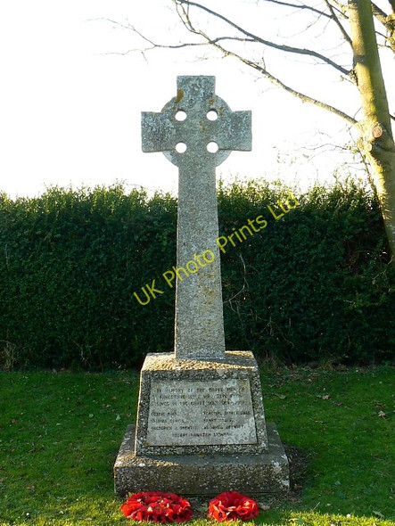 Photo 6"x4" Kingston Lisle war memorial Fawler\/SU3188 c2008