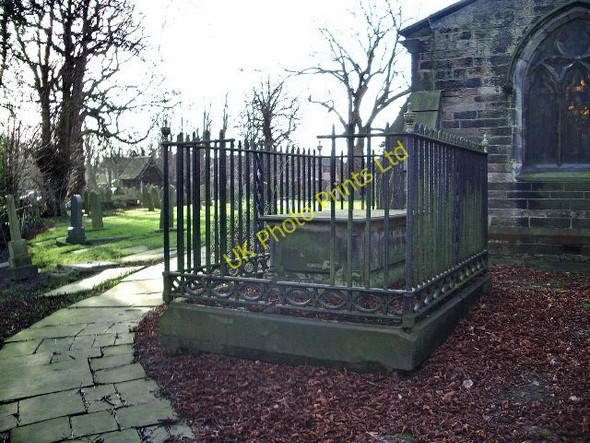 Photo 6"x4" St Mary's Parish Church, Penwortham, Grave Preston\/SD5329 c2008