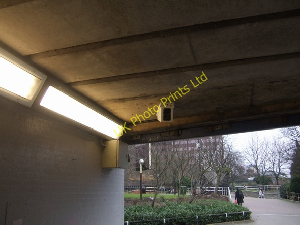 Photo 6"x4" Watching the photographer at Five Ways Ladywood\/SP0586 c2008