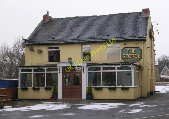 Photo 6"x4" The George - Bank Street Ossett c2008