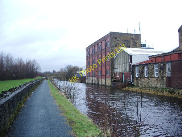 Photo 6"x4" Leeds & Liverpool Canal Burnley c2008