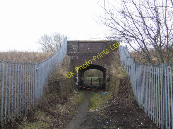 Photo 6"x4" Under the railway Wolverhampton c2008