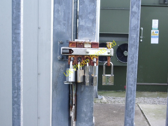 Photo 6"x4" You still need the right key Lostock Junction c2008