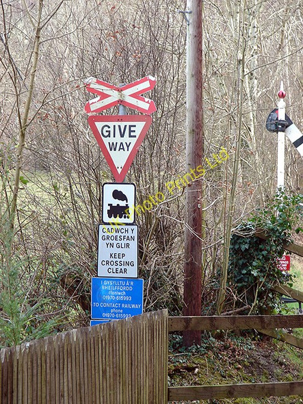 Photo 6"x4" Signs at Aberffrwd level crossing Aberffrwd\/SN6878 c2008