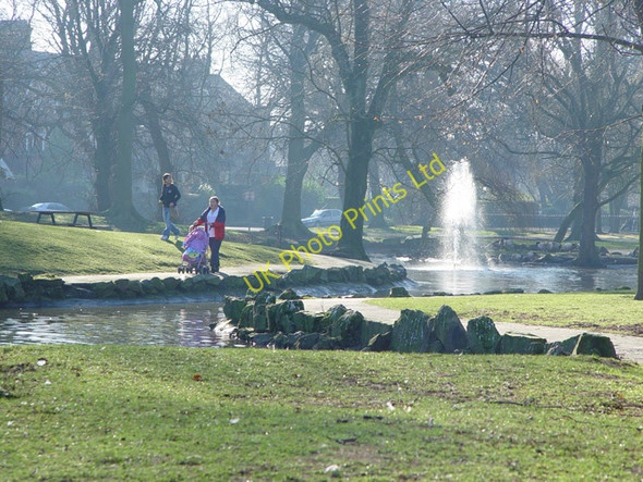 Photo 6"x4" Pearson Park Lake Kingston upon Hull c2008