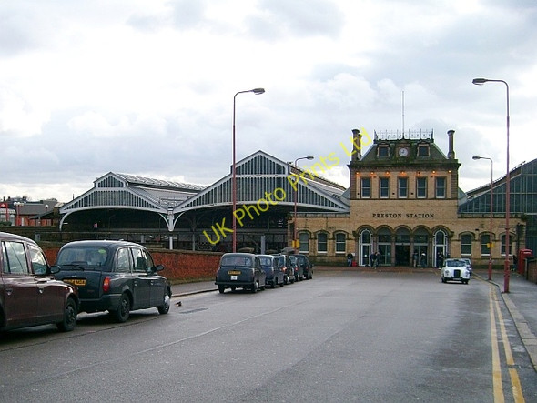Photo 6"x4" Approach to Preston Railway Station Preston\/SD5329 c2008