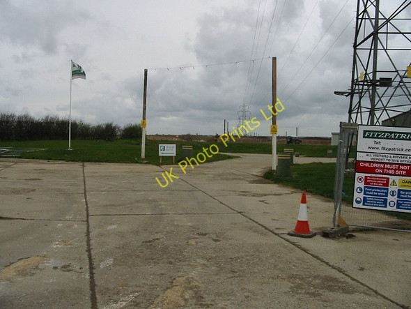 Photo 6"x4" View along the power lines at Monkton Road Farm Brooks End c2008