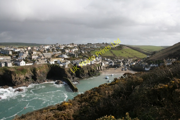 Photo 6"x4" Port Isaac: The Haven and the East breakwater Port Isaac c2008