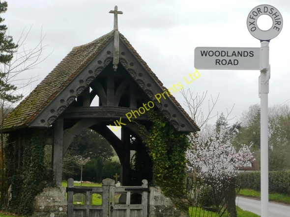 Photo 6"x4" Woodlands Road lych gate Henley-on-Thames c2008