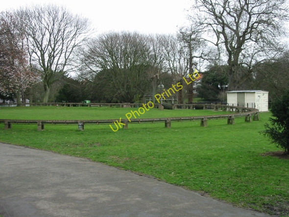 Photo 6"x4" Miniature railway track in Ellington Park Ramsgate c2008