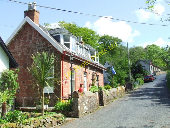 Photo 6"x4" Road through Meigle Meigle\/NS1965 c2007